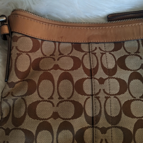 COACH Monogram Logo Handbag Purse 👜 - Picture 10 of 10